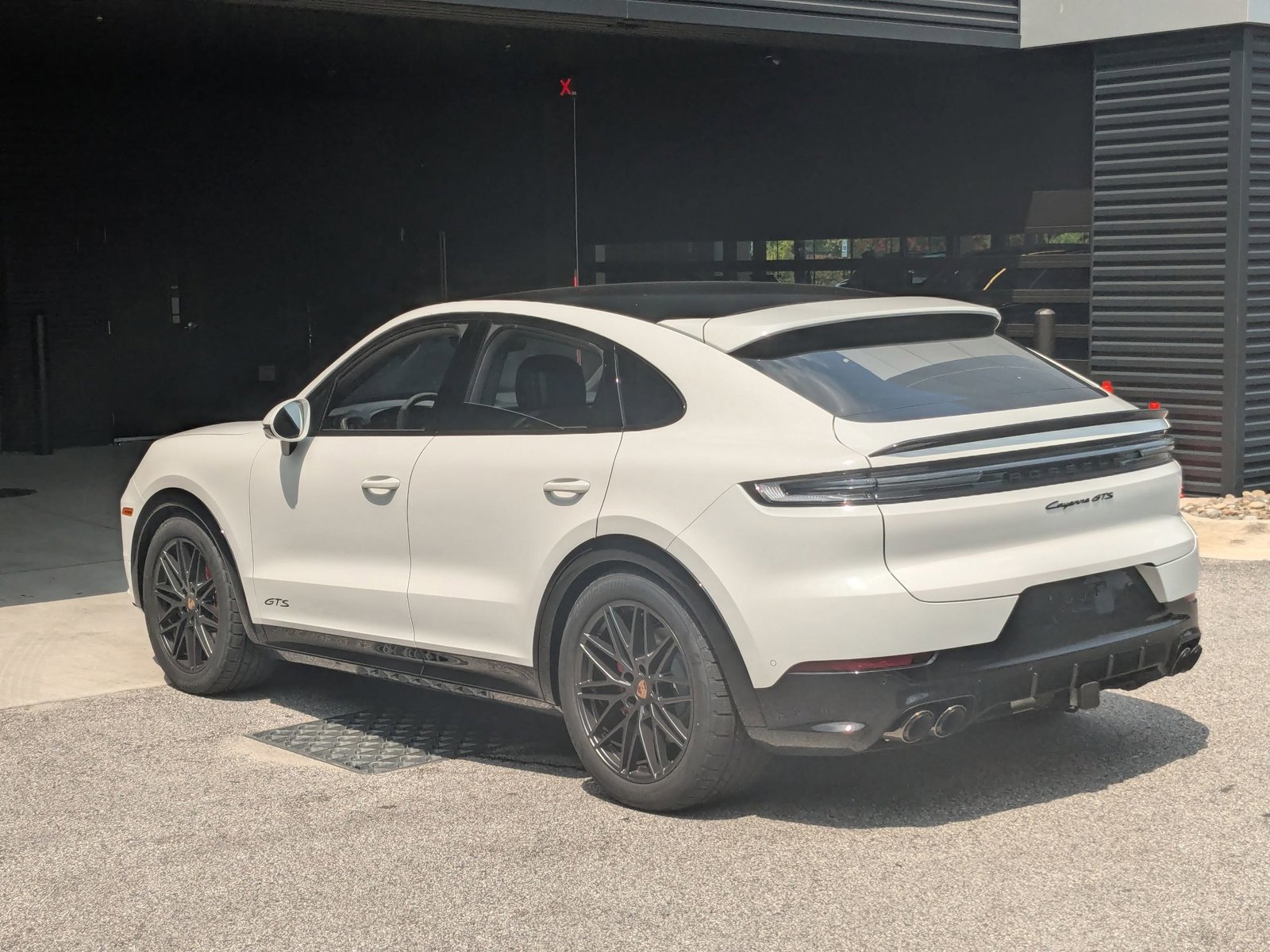 New 2025 Porsche Cayenne GTS image 3
