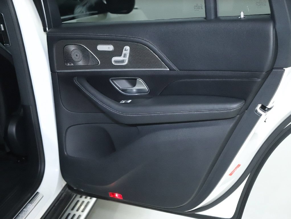 Used 2023 Mercedes-Benz GLS 450 4MATIC image 34