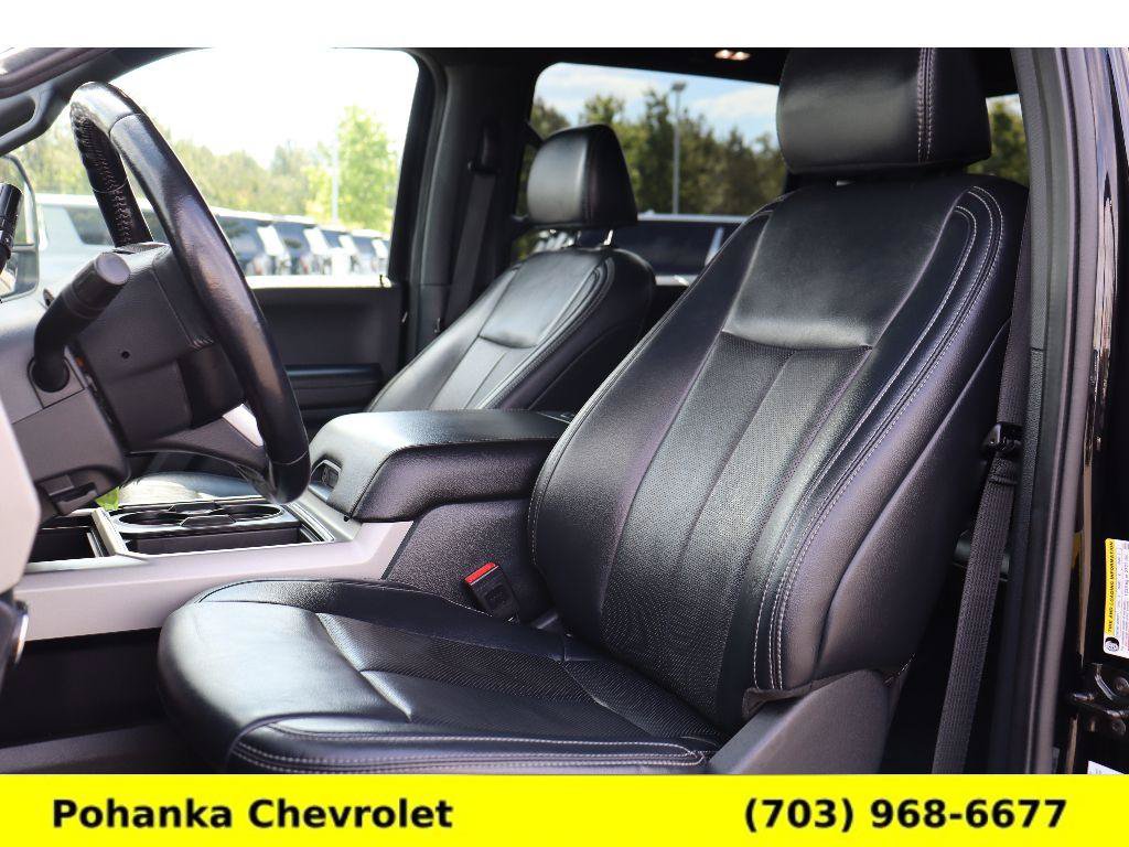 Used 2022 Ford F250 Lariat w/ Black Appearance Package AWD/4WD image 24