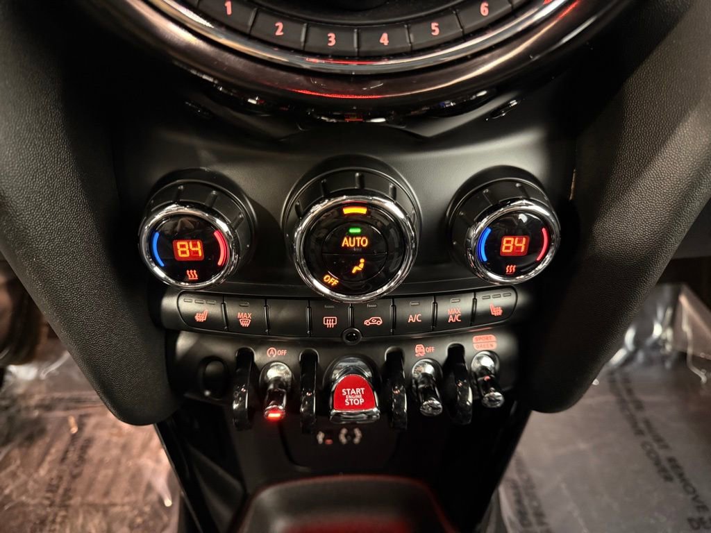 Used 2018 MINI Cooper S image 18