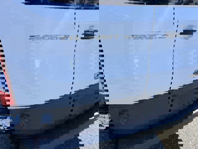 Used 2017 Ford Transit 350 XL image 15