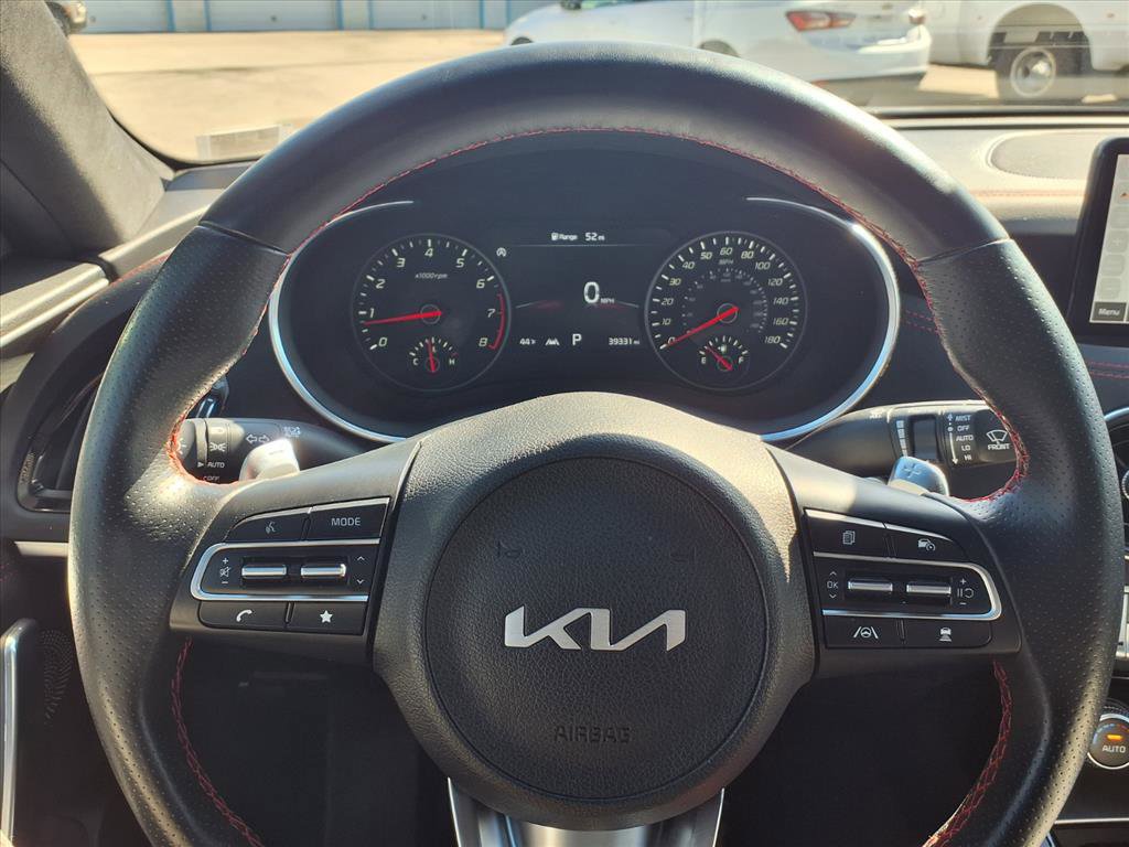 Used 2023 Kia Stinger GT2 image 18