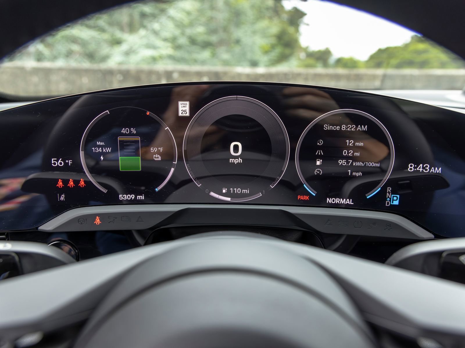 Certified 2025 Porsche Taycan RWD image 33