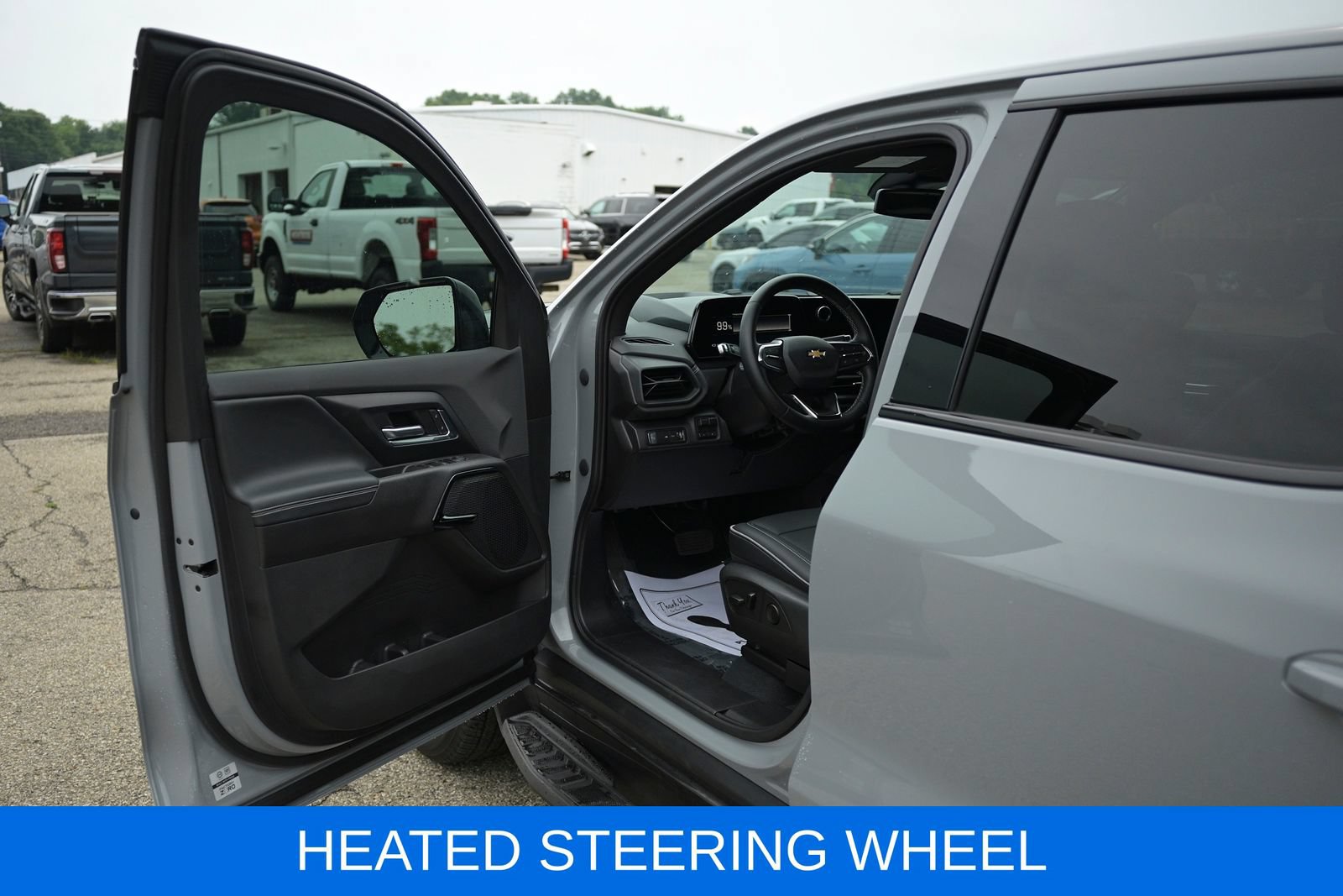 Used 2026 Chevrolet Silverado EV LT AWD/4WD image 18