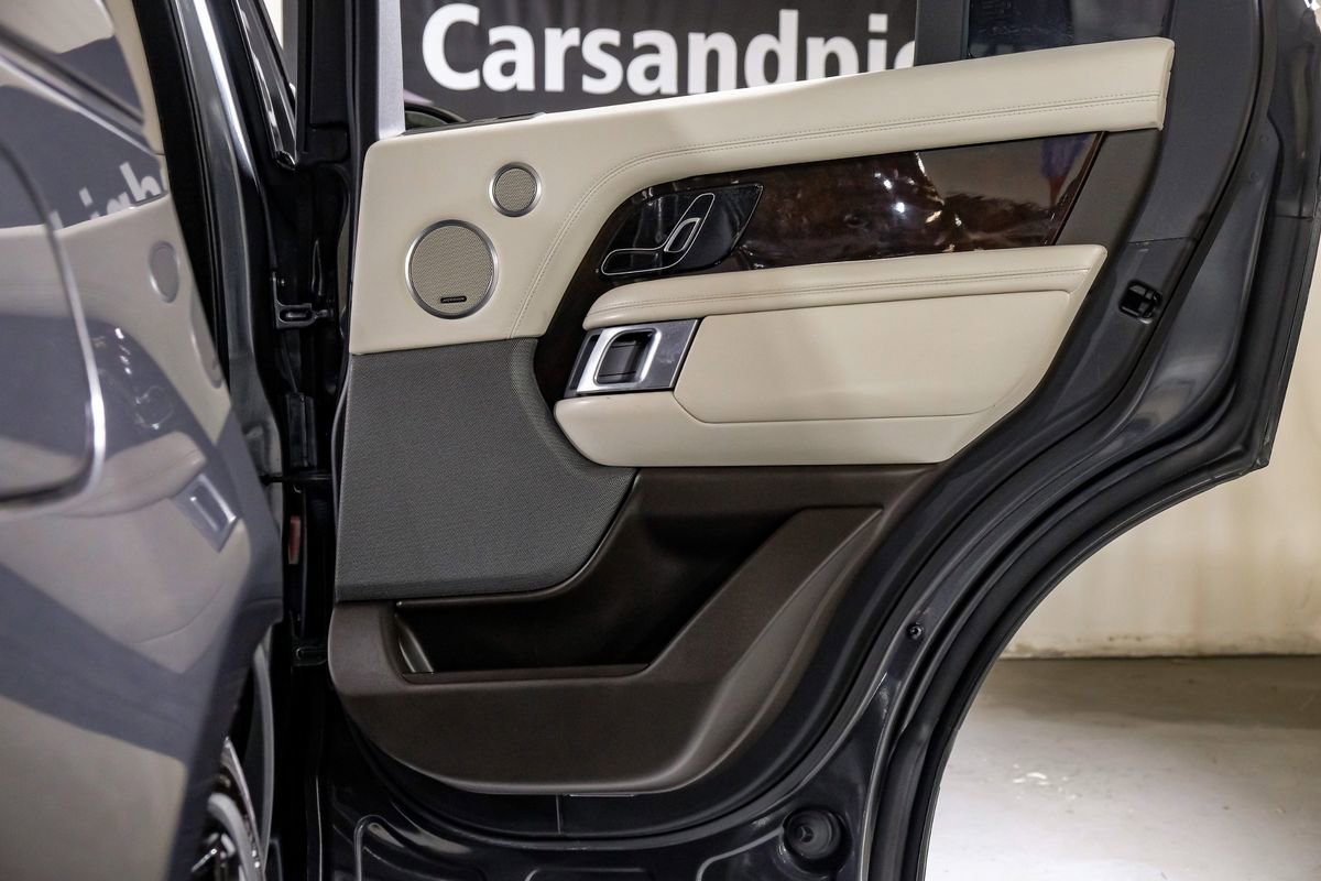 Used 2021 Land Rover Range Rover P525 Westminster Edition image 36