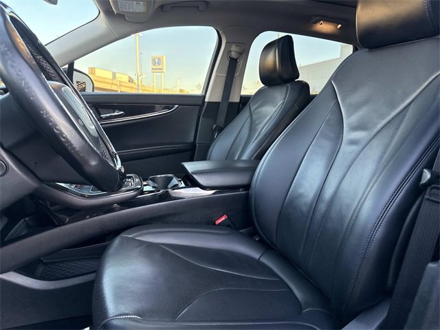 Used 2022 Lincoln Nautilus Reserve image 7