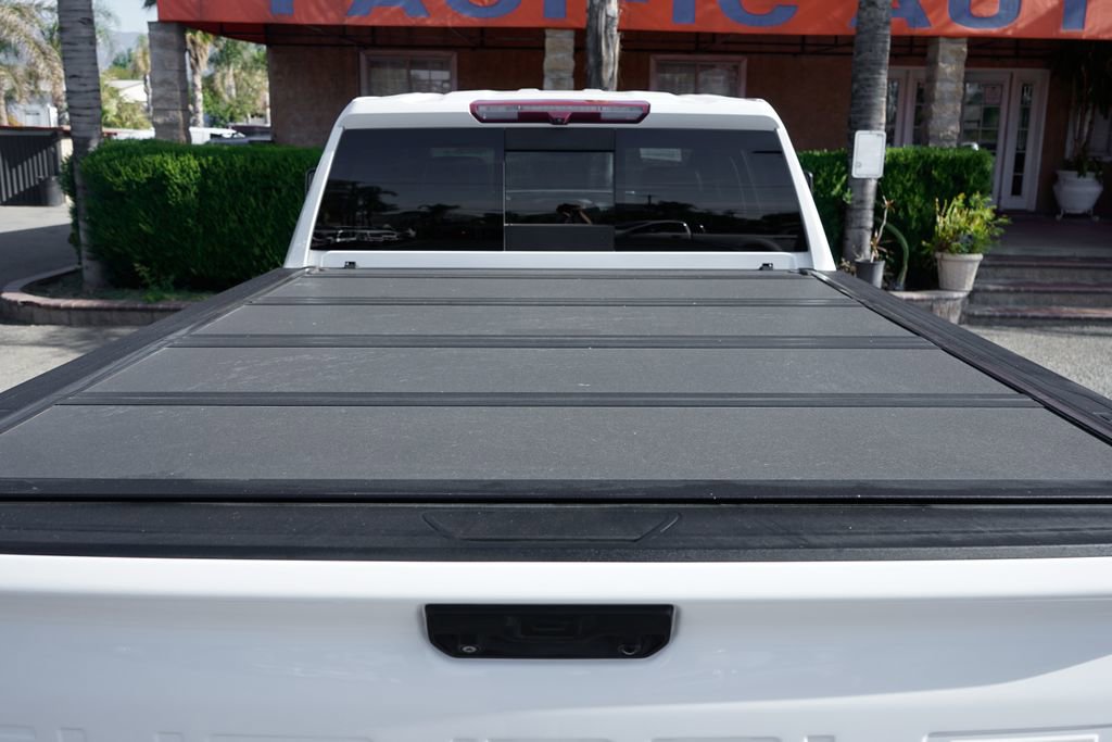 Used 2022 Chevrolet Silverado 2500 LTZ w/ LTZ Plus Package AWD/4WD image 9