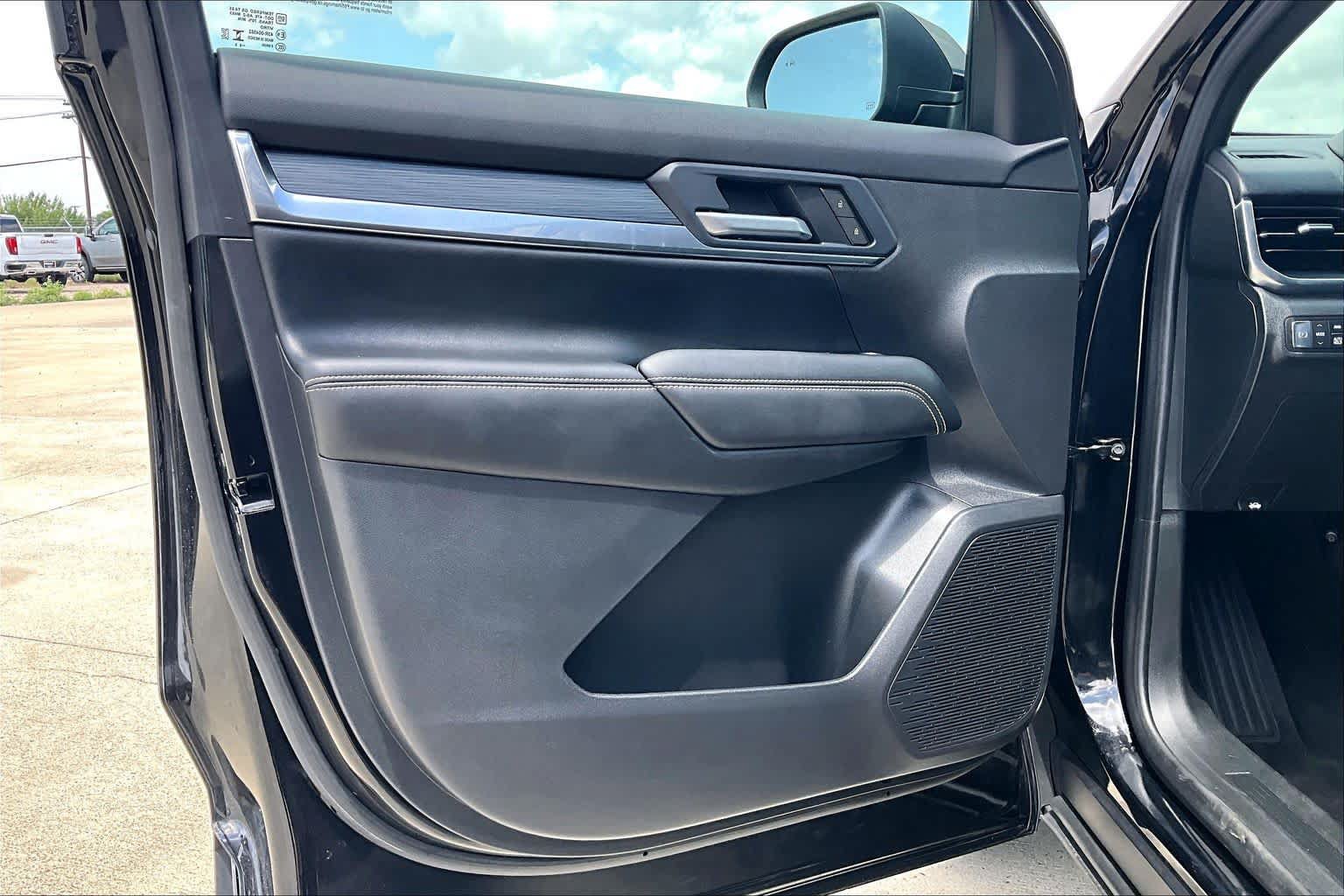 Certified 2026 GMC Terrain Elevation AWD/4WD image 33