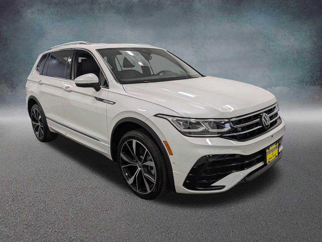 Used 2022 Volkswagen Tiguan SEL R-Line AWD/4WD image 3