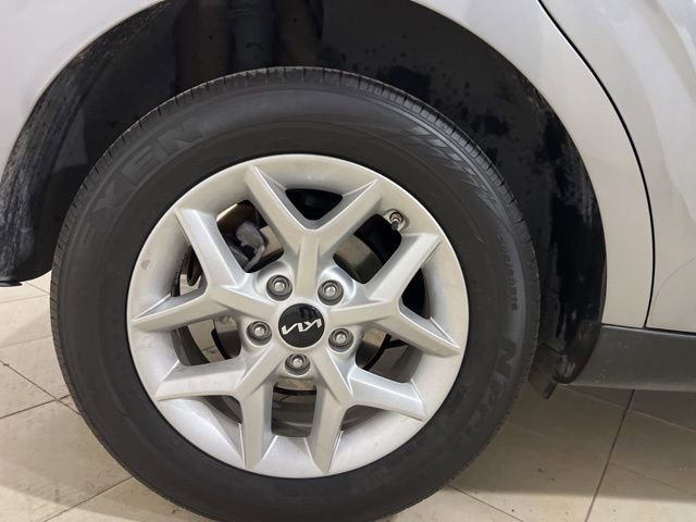 Used 2025 Kia Soul S image 28