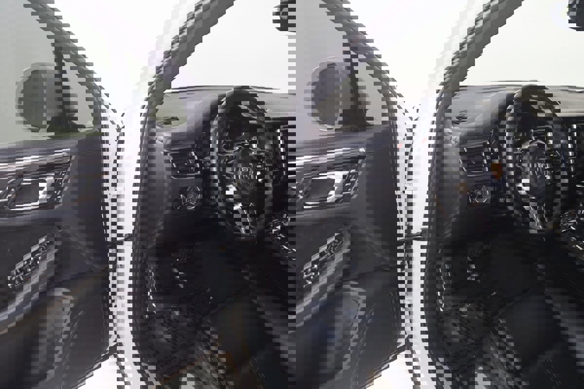 Used 2015 Porsche Macan S image 46