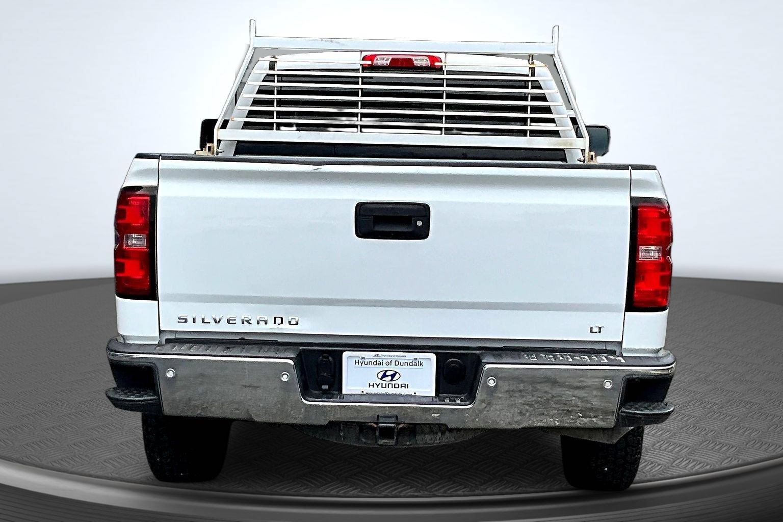 Used 2017 Chevrolet Silverado 1500 LT w/ LT Fleet Convenience Package AWD/4WD image 4