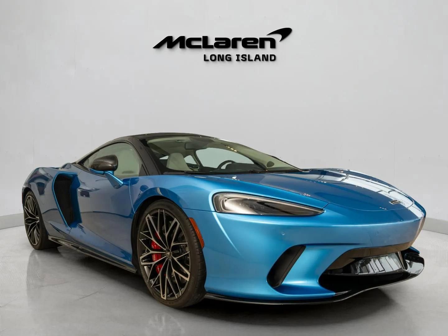 Used 2023 McLaren GT RWD image 4
