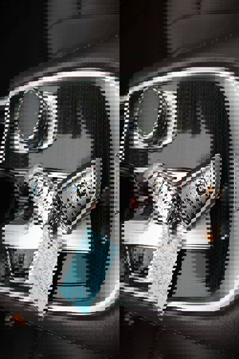 Used 2018 BMW 740i image 36