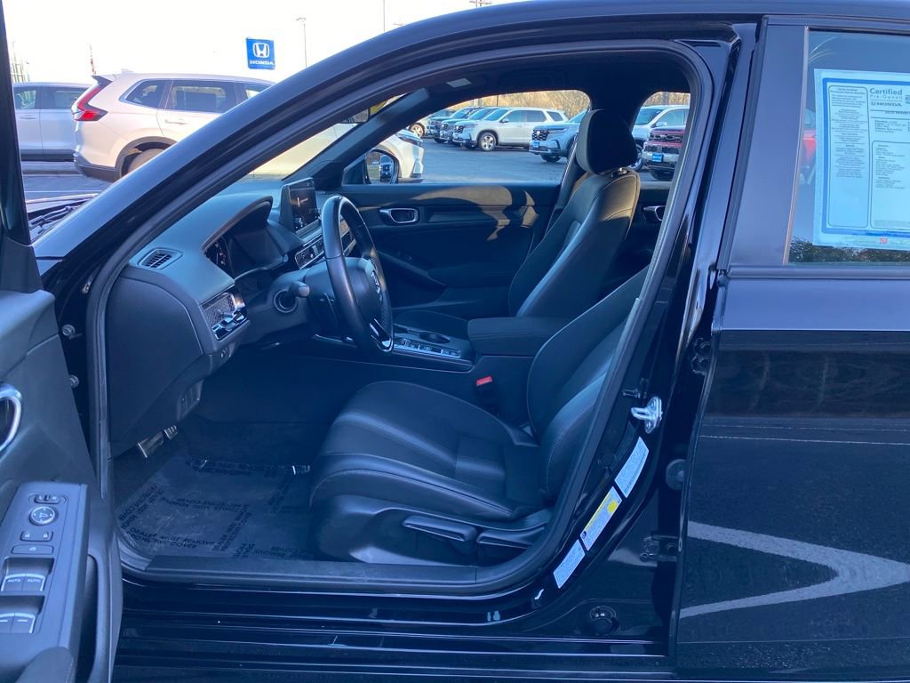 Used 2025 Honda Civic Sport image 15