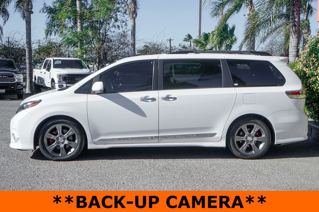 Used 2016 Toyota Sienna SE image 5