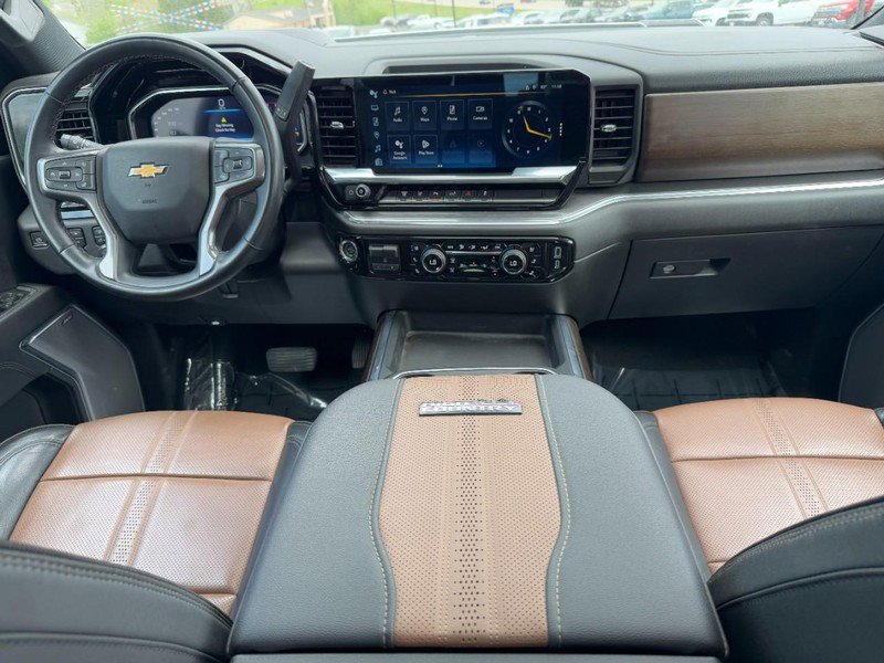 Used 2024 Chevrolet Silverado 3500 High Country w/ High Country Premium Package image 12