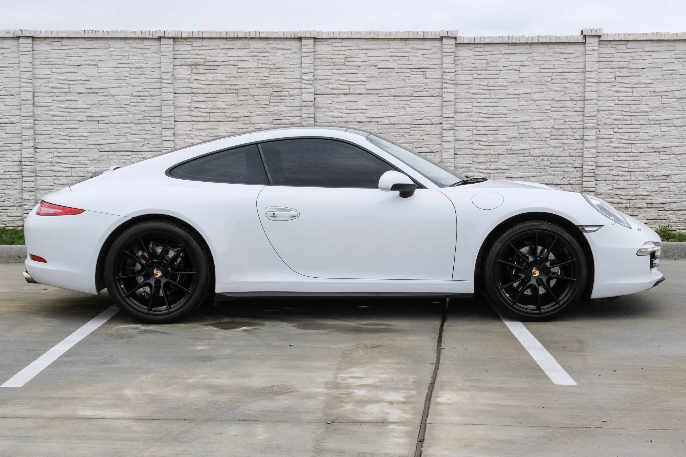 Used 2013 Porsche 911 Carrera 4 AWD/4WD image 6