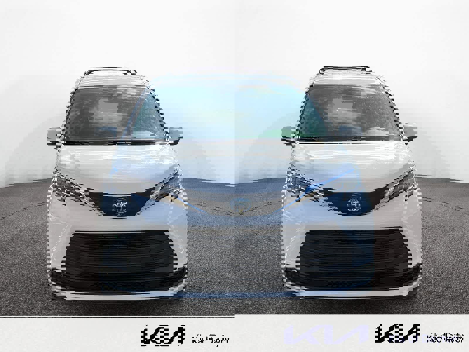 Used 2022 Toyota Sienna LE image 8