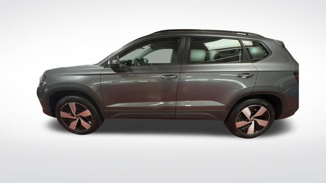 Certified 2025 Volkswagen Taos S AWD/4WD image 6