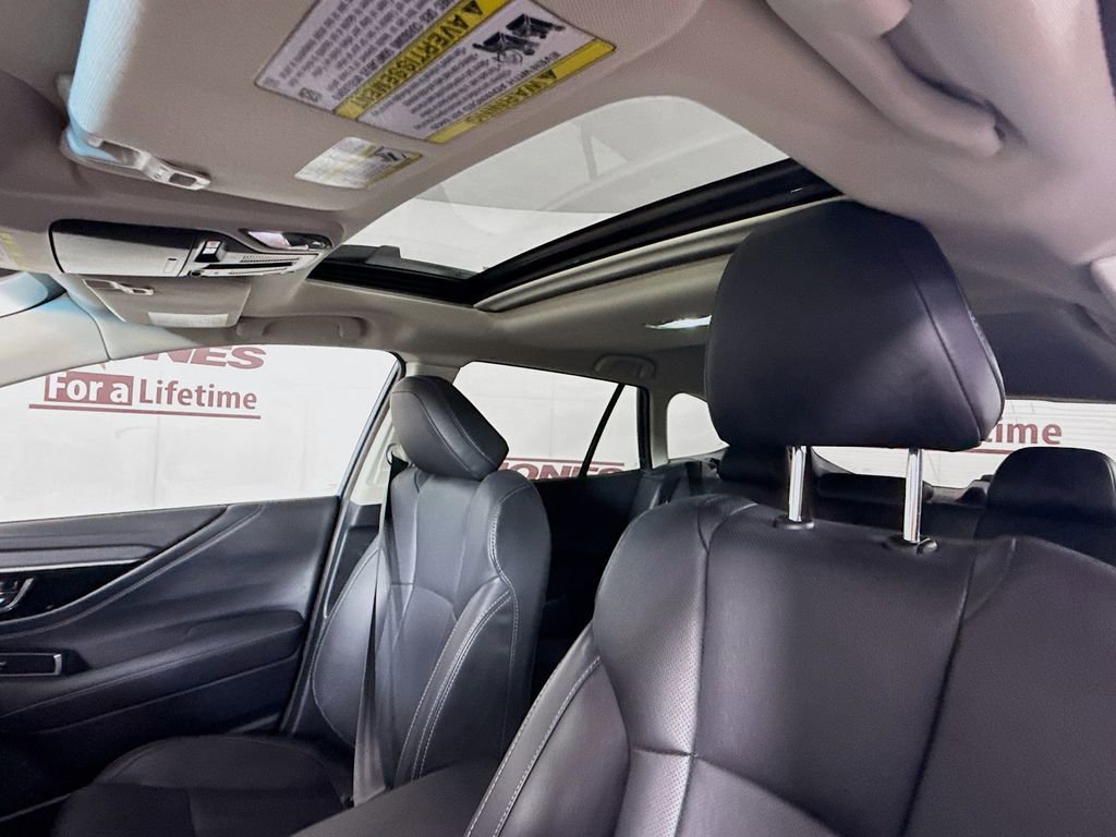 Used 2022 Subaru Outback Limited image 12