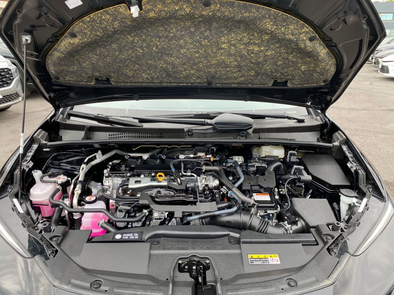 Used 2025 Toyota Prius LE image 32