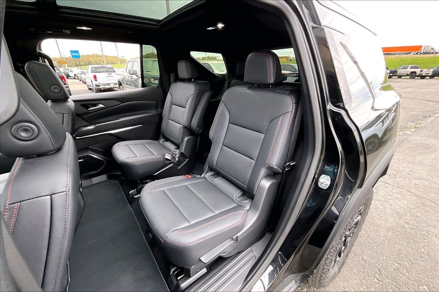 Used 2026 Chevrolet Traverse Z71 w/ Enhanced Driving Package image 28