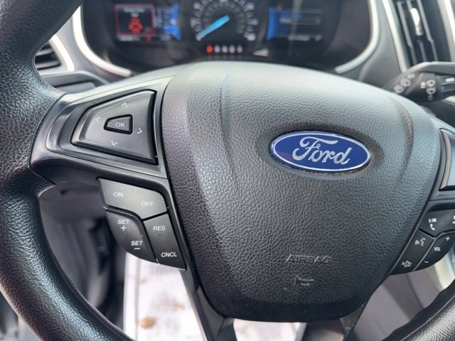 Used 2021 Ford Edge SE image 15