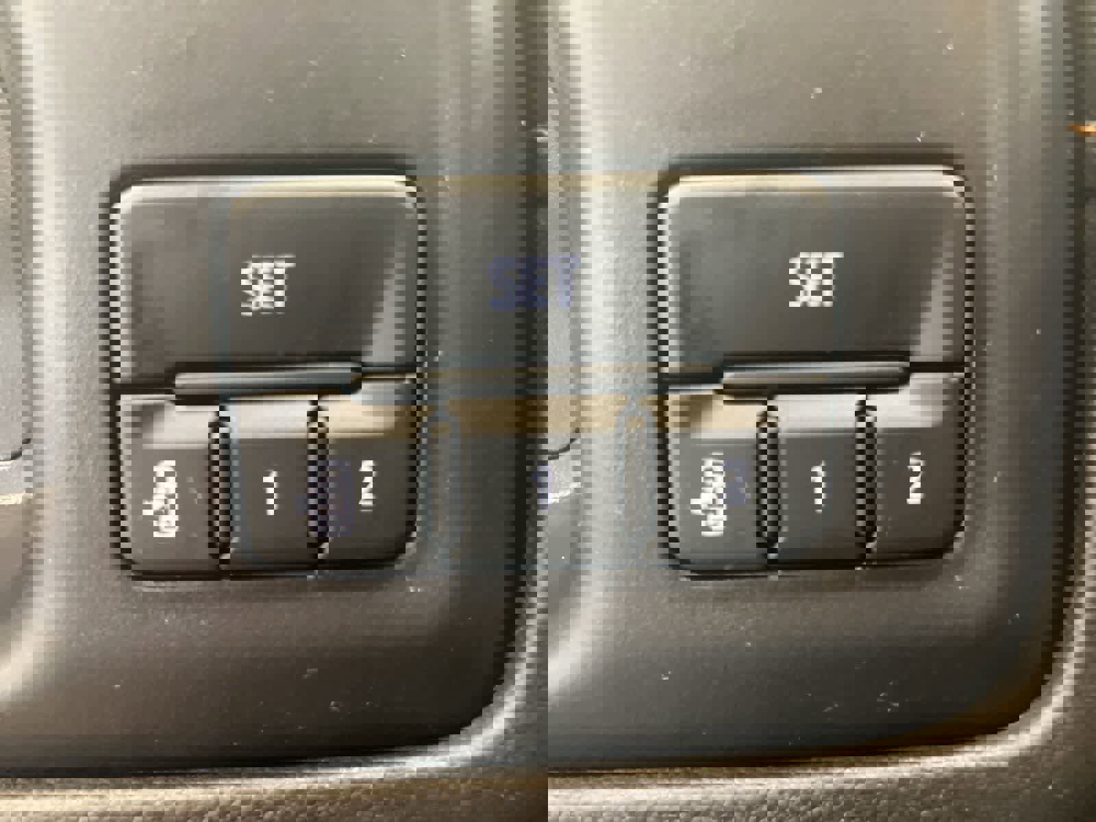 Used 2021 GMC Sierra 2500 AT4 w/ AT4 Preferred Package image 14