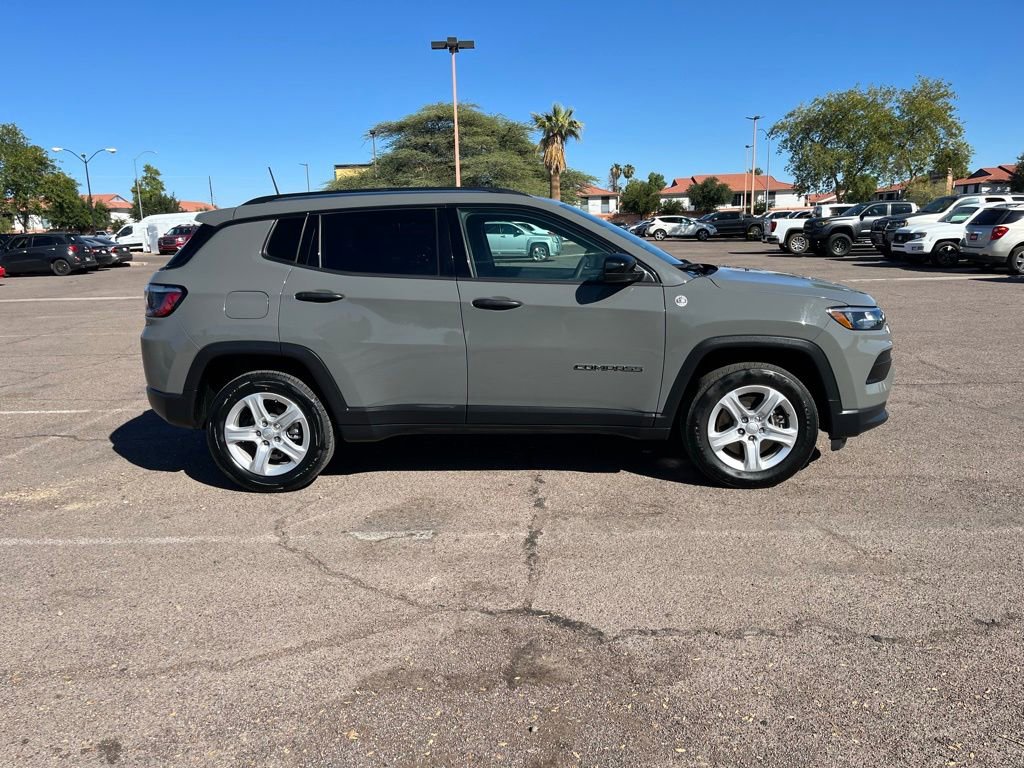 Used 2024 Jeep Compass Sport image 10