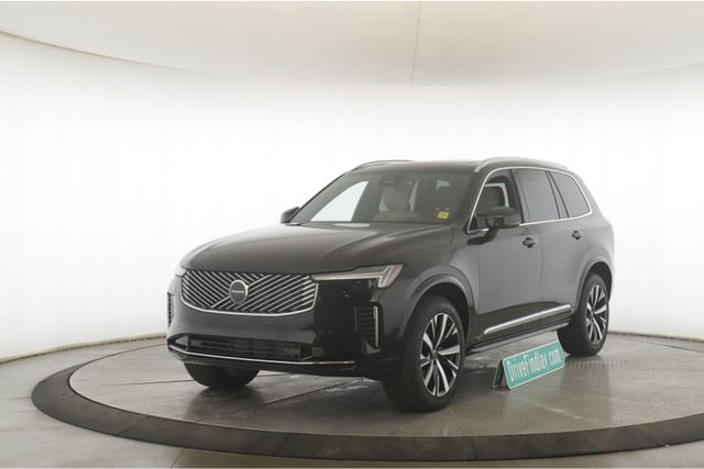 Used 2026 Volvo XC90 B5 Core image 10