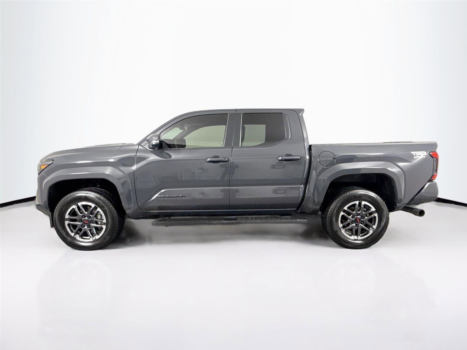 Used 2024 Toyota Tacoma TRD Sport image 9