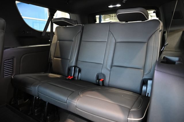 New 2026 GMC Yukon XL Elevation w/ Elevation Premium Package AWD/4WD image 11