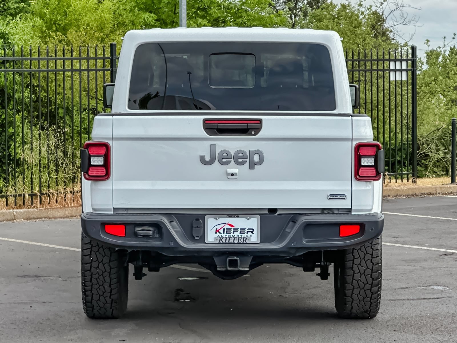 Used 2021 Jeep Gladiator Overland w/ Uconnect 4C Nav & Sound Group AWD/4WD image 4