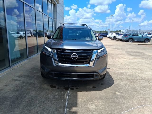 Certified 2025 Nissan Pathfinder SV w/ SV Premium Package FWD image 3