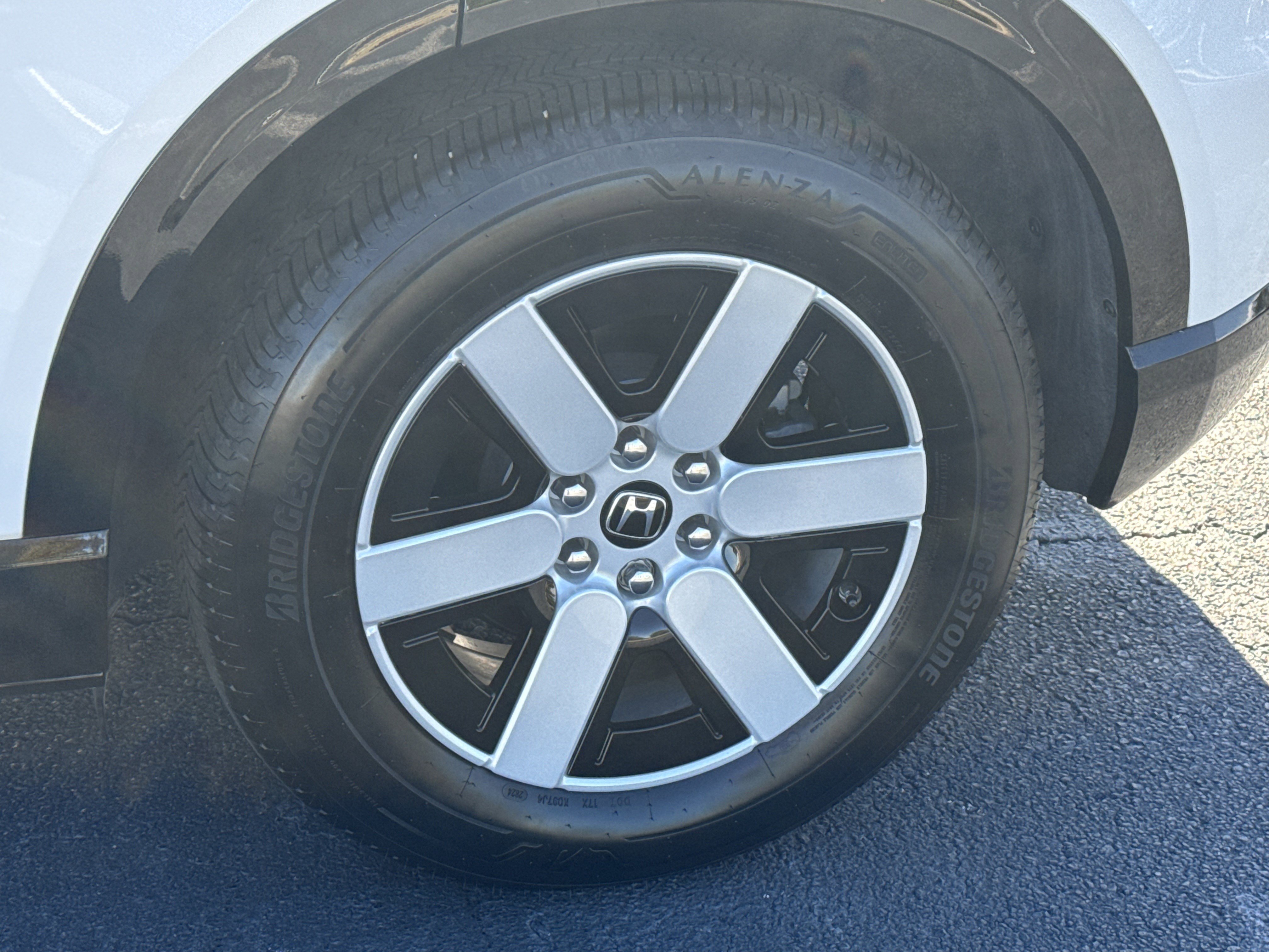 Certified 2024 Honda Prologue Touring image 34