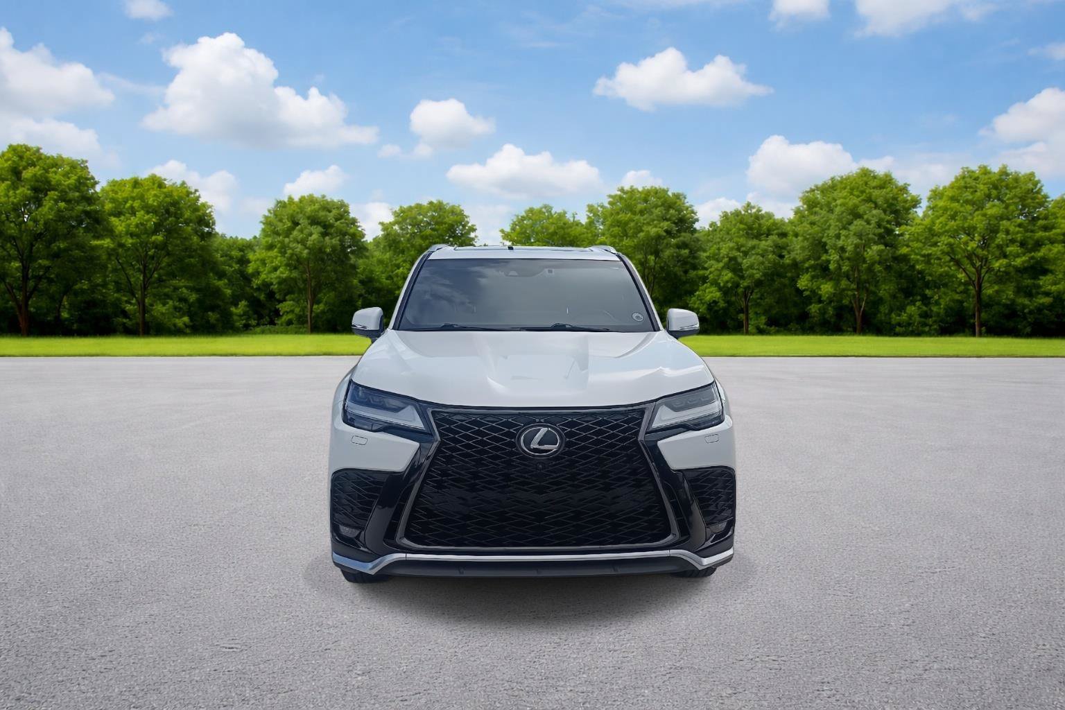 Used 2023 Lexus LX 600 F Sport w/ Accessory Package (Z1) AWD/4WD image 2