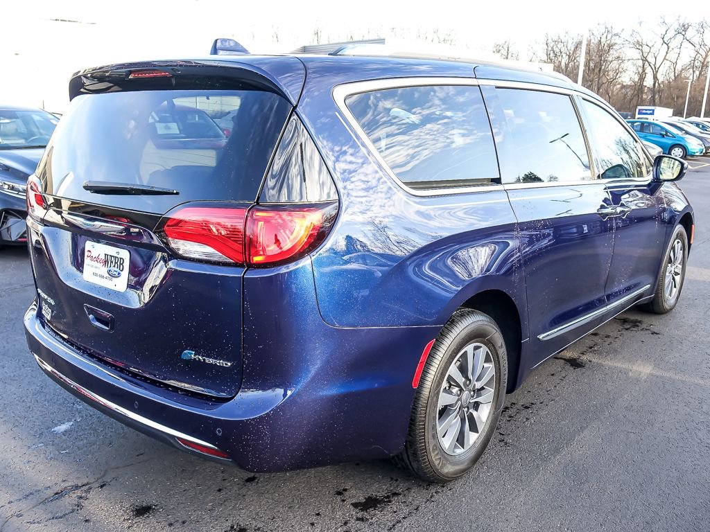 Used 2020 Chrysler Pacifica Limited FWD image 9