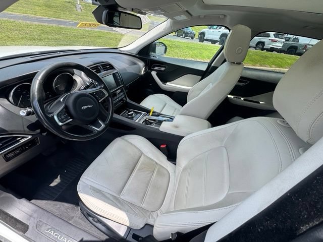 Used 2018 Jaguar F-PACE Prestige AWD/4WD image 16