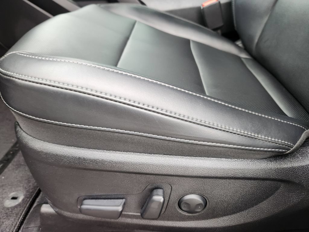 Certified 2024 Kia Telluride S w/ S Sunroof Package AWD/4WD image 9