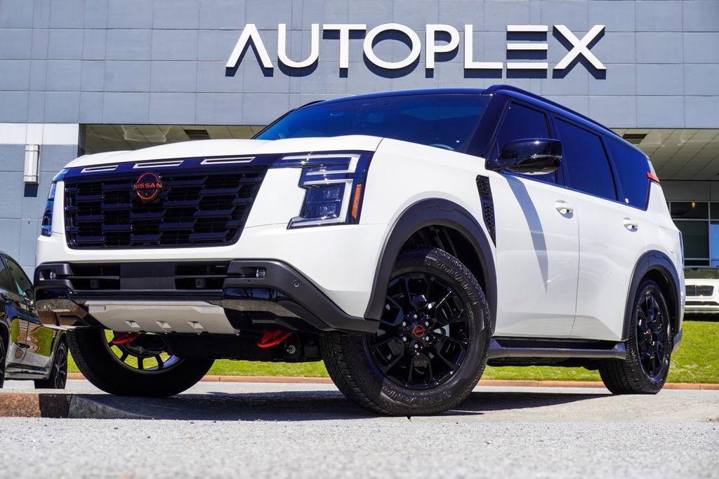 Used 2025 Nissan Armada PRO-4X w/ Pro-4X Premium Package image 1