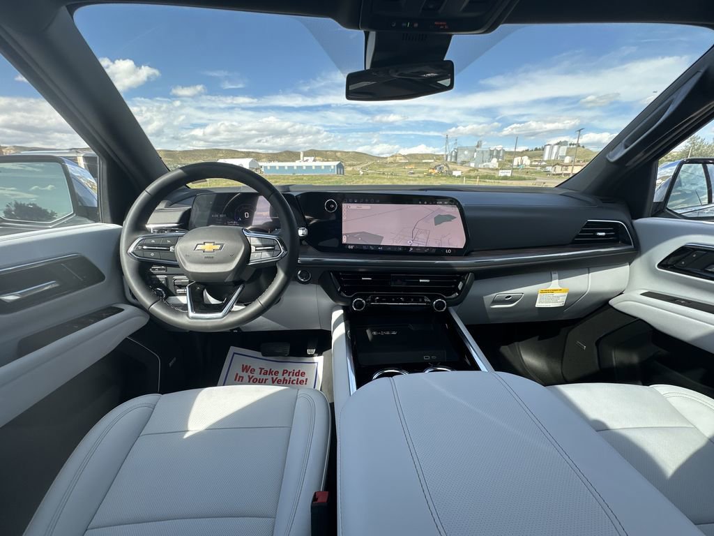 New 2025 Chevrolet Suburban Premier w/ Sun And Tow Package image 15