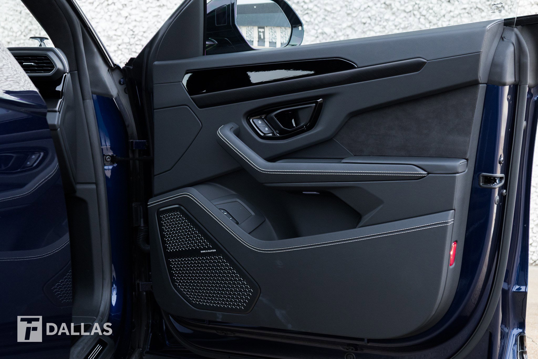 Used 2024 Lamborghini Urus S image 35