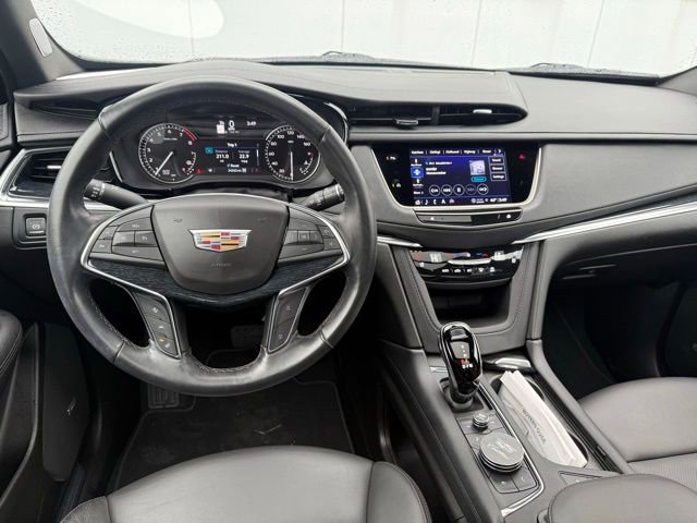 Used 2024 Cadillac XT5 Premium Luxury AWD/4WD image 15