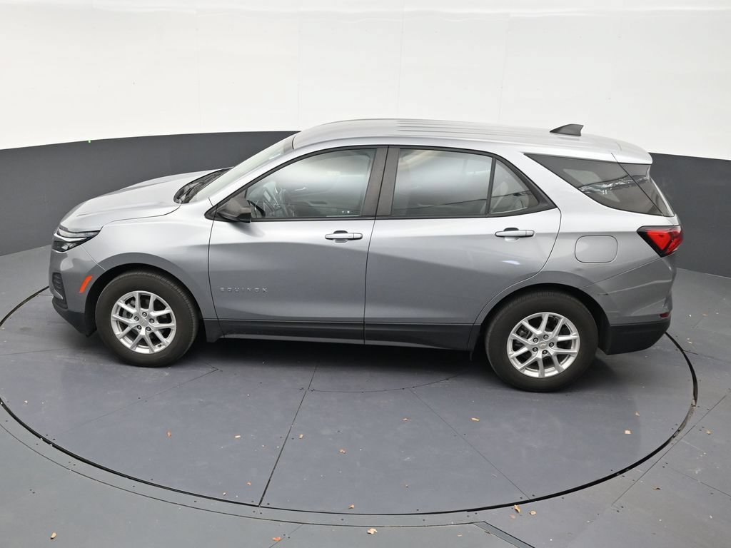 Used 2024 Chevrolet Equinox LS FWD image 13