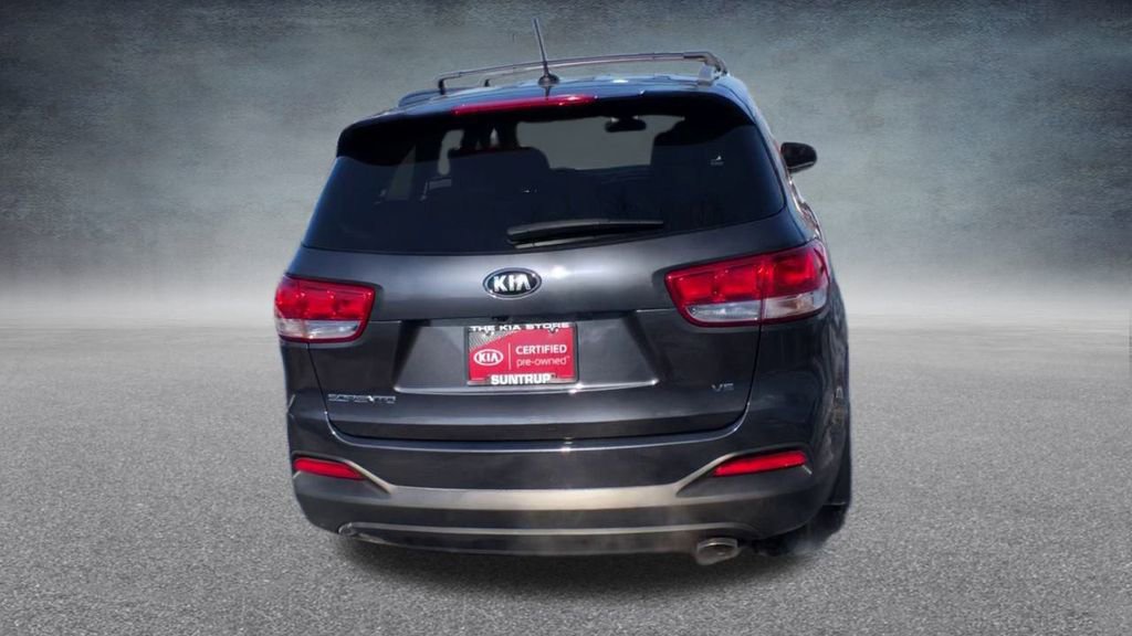 Used 2018 Kia Sorento LX image 21