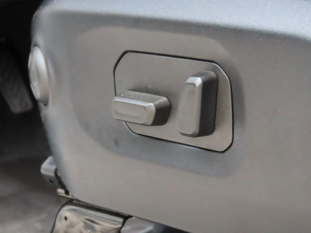 Used 2024 Jeep Wrangler High Altitude image 43