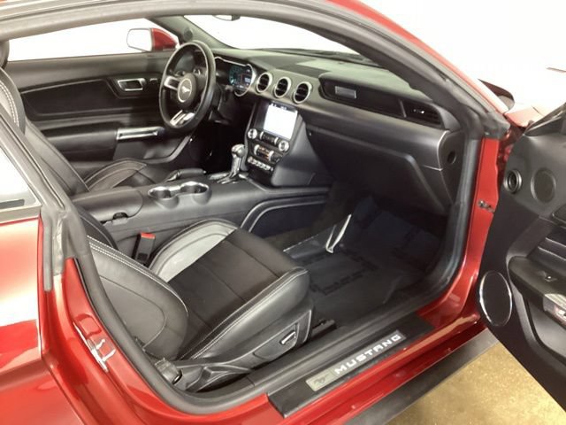 Used 2019 Ford Mustang GT Premium w/ Equipment Group 401A RWD image 31