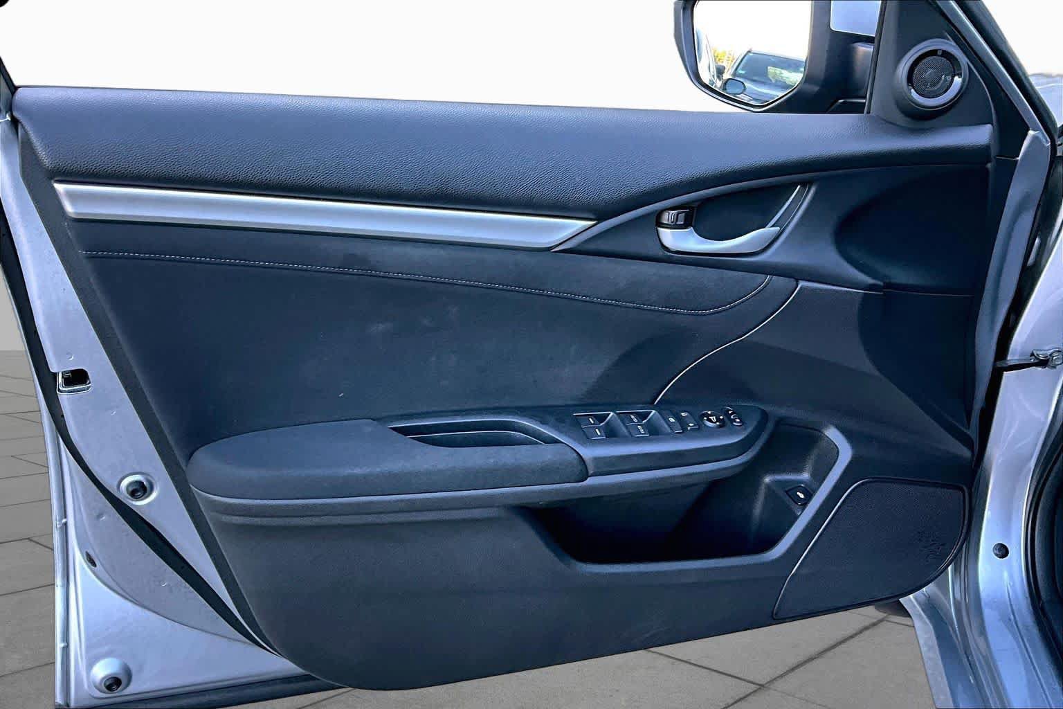 Used 2017 Honda Civic EX-T image 21