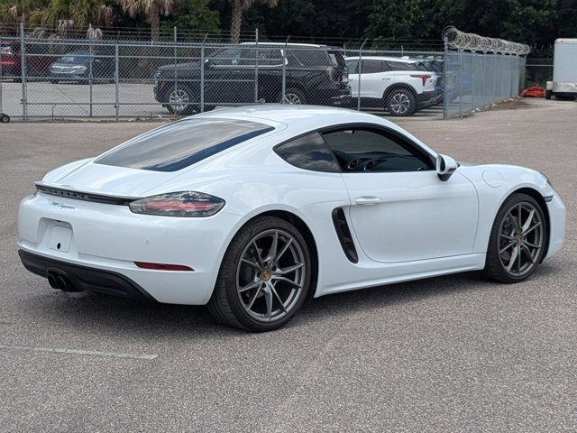 Used 2021 Porsche 718 Cayman RWD image 5